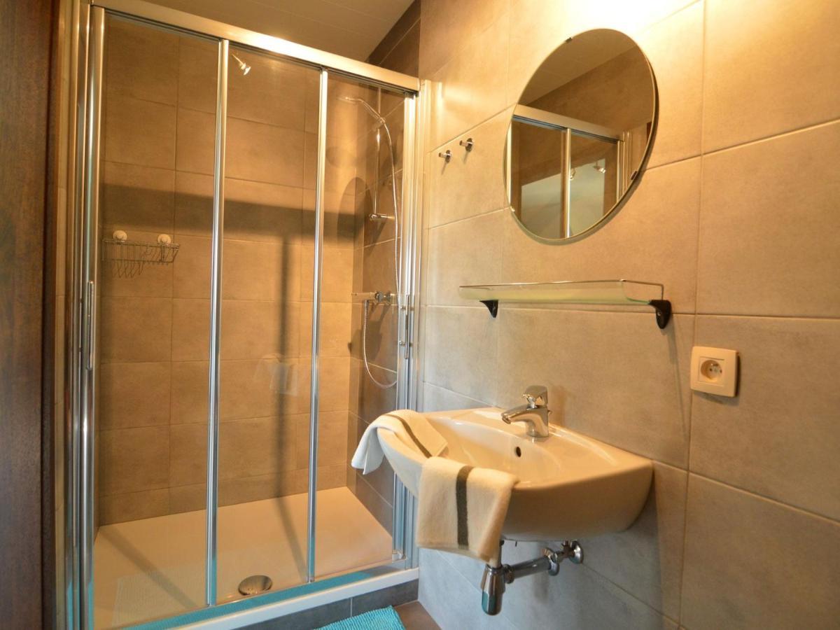 Elegant Villa In Stavelot With Fitness Playroom Extérieur photo