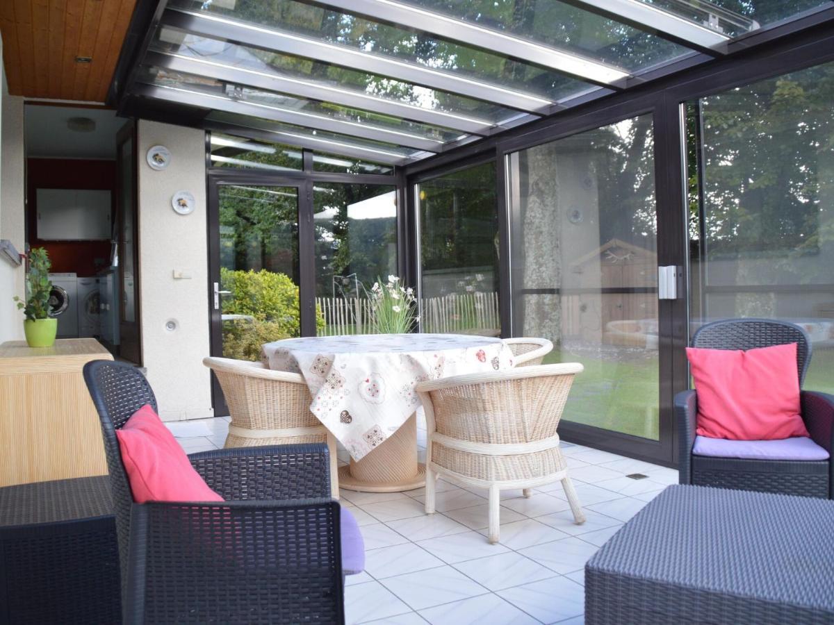 Elegant Villa In Stavelot With Fitness Playroom Extérieur photo